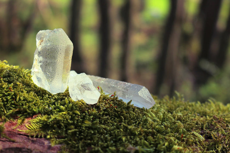 Clear Quartz Crystal: Amplify Energy, Clarity, and Elegance