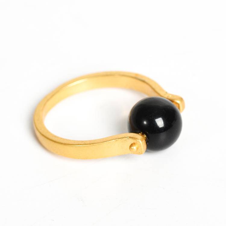 Amethyst Ring: Experience Beauty, Love, and Spiritual Energy – Shop Now!