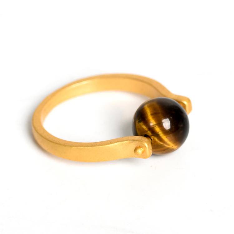 Amethyst Ring: Experience Beauty, Love, and Spiritual Energy – Shop Now!