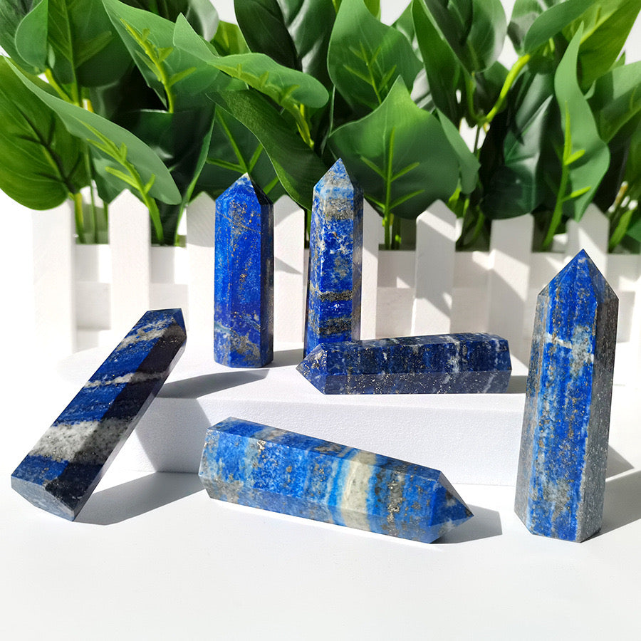 Lapis Lazuli Point: Powerful Healing Stone for Clarity & Insight