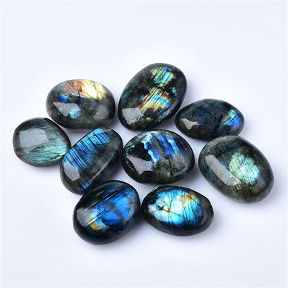 Labradorite stone: Unlock Its Mystical Energy – Shop Now for Beauty and Balance